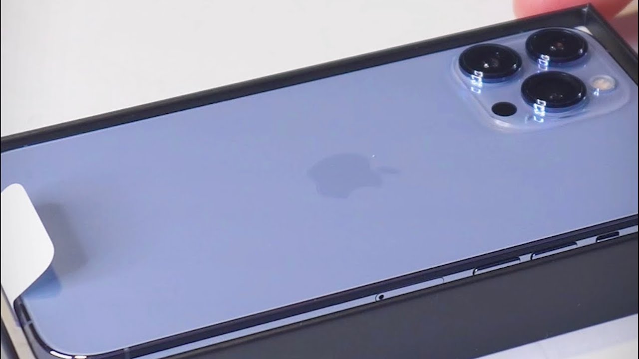 Sono passato al lato oscuro. Ho acquistato un IPHONE! #shorts #unboxing #iphone13promax