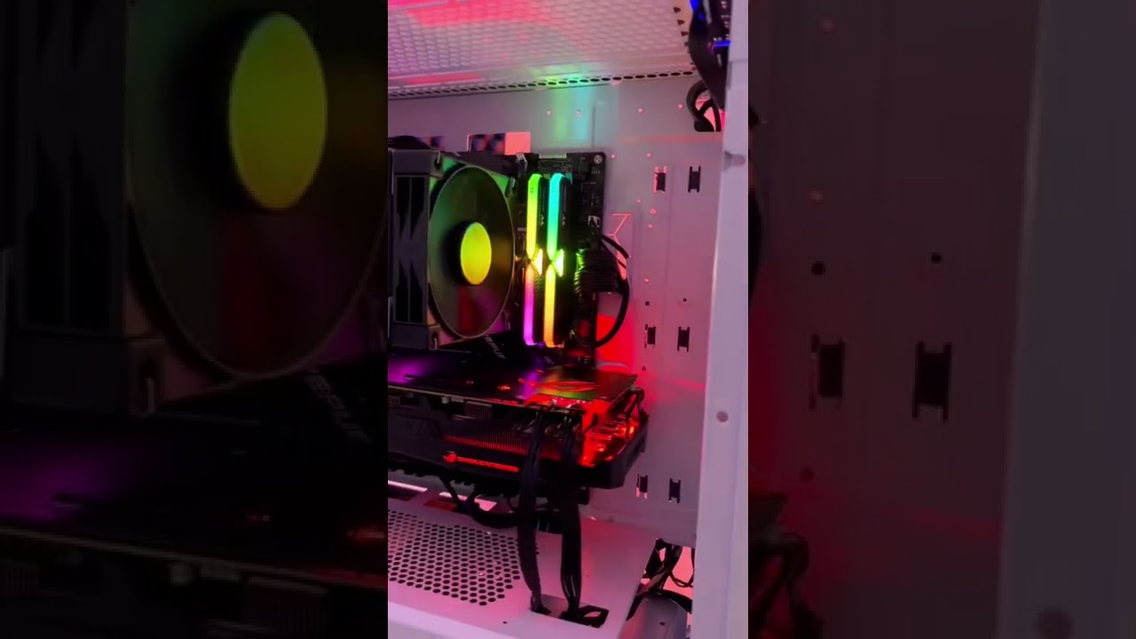 Assembliamo un nuovo PC #shorts